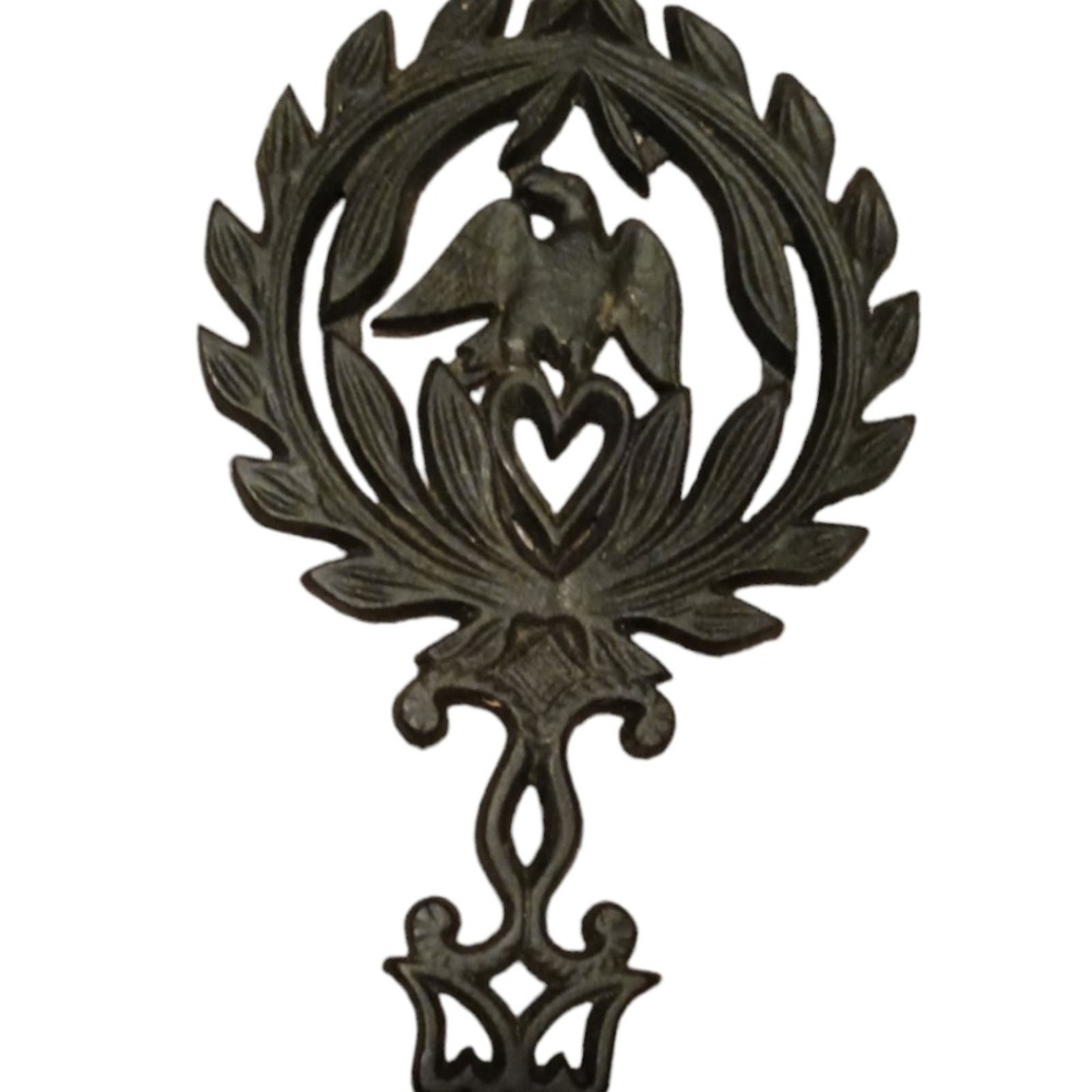 Cast Iron Trivet Eagle Heart Laurel Wreath Wall‎ Decor